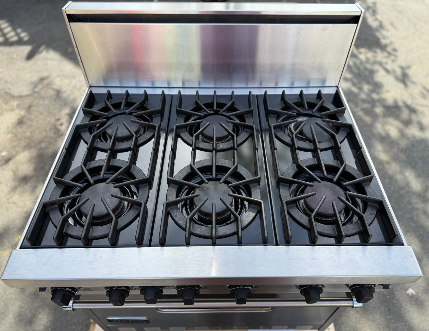 Viking Professional Range 36" - 6 Open Burner - VGRC365-6BDSs