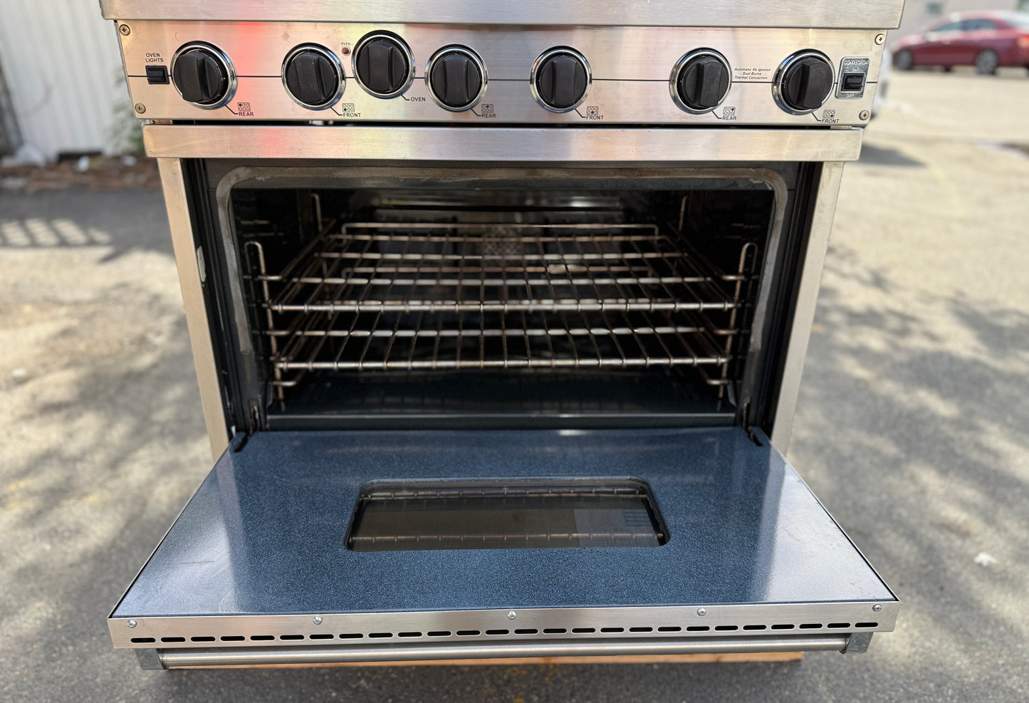 Viking Professional Range 36" - 6 Open Burner - VGRC365-6BDSs