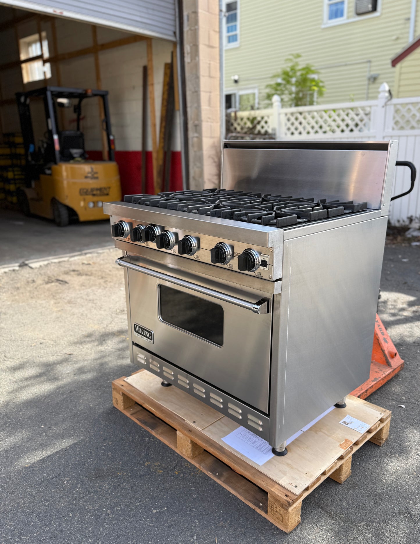 Viking Professional Range 36" - 6 Open Burner - VGRC365-6BDSs