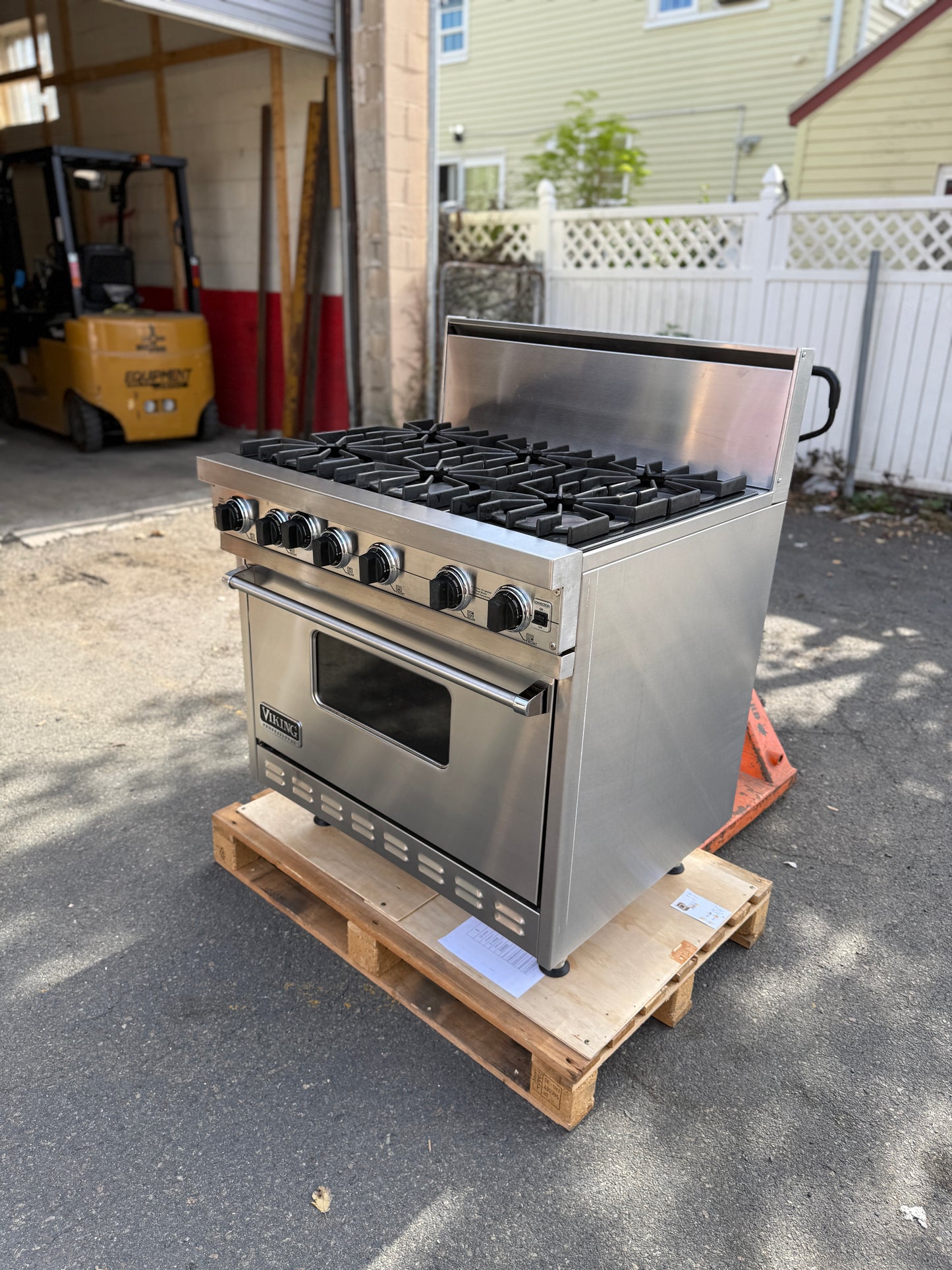 Viking Professional Range 36" - 6 Open Burner - VGRC365-6BDSs