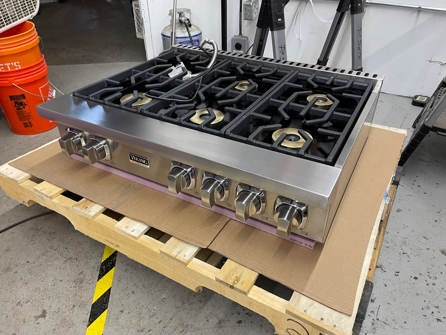 Viking VGRT7366BSS — 36″ Gas Rangetop