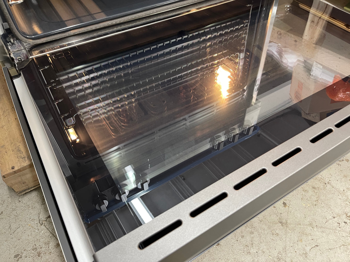 Miele HR1135 36" Range LP